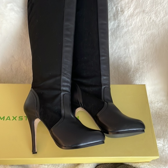 BRAND NEW above knee MaxStudio boots - size 9.5 - black - Picture 4 of 6